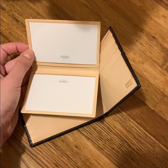 New Dark Brown leather coach wallet - Picture 4 of 4